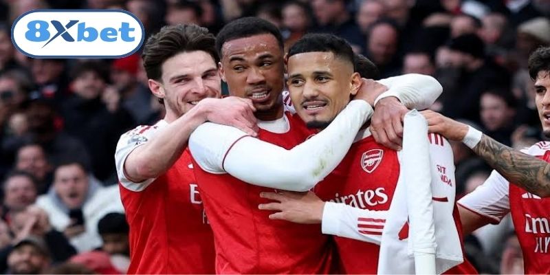Arsenal được đánh giá cao hơn nhờ phong độ ổn định tại Emirates